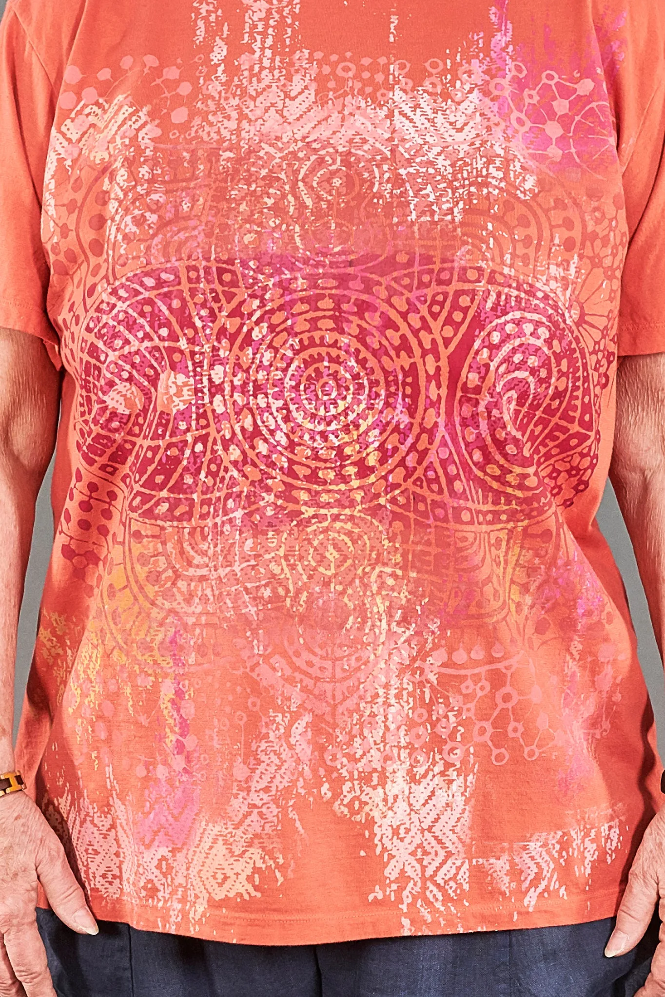 1253 The Berna Tee Coral Warm Chakra Print-P
