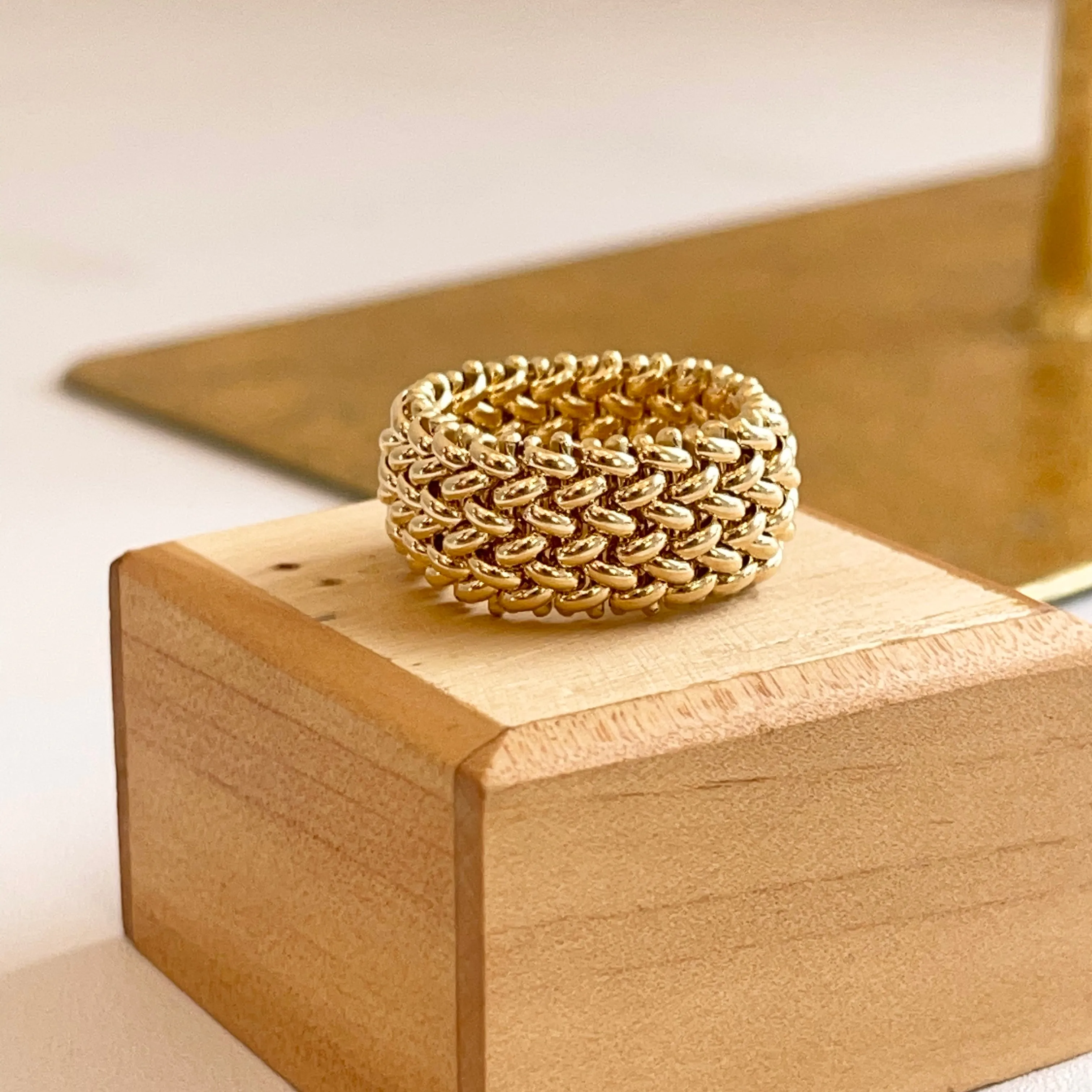 14KT Yellow Gold Mesh Weave Flexible Cigar Band Ring