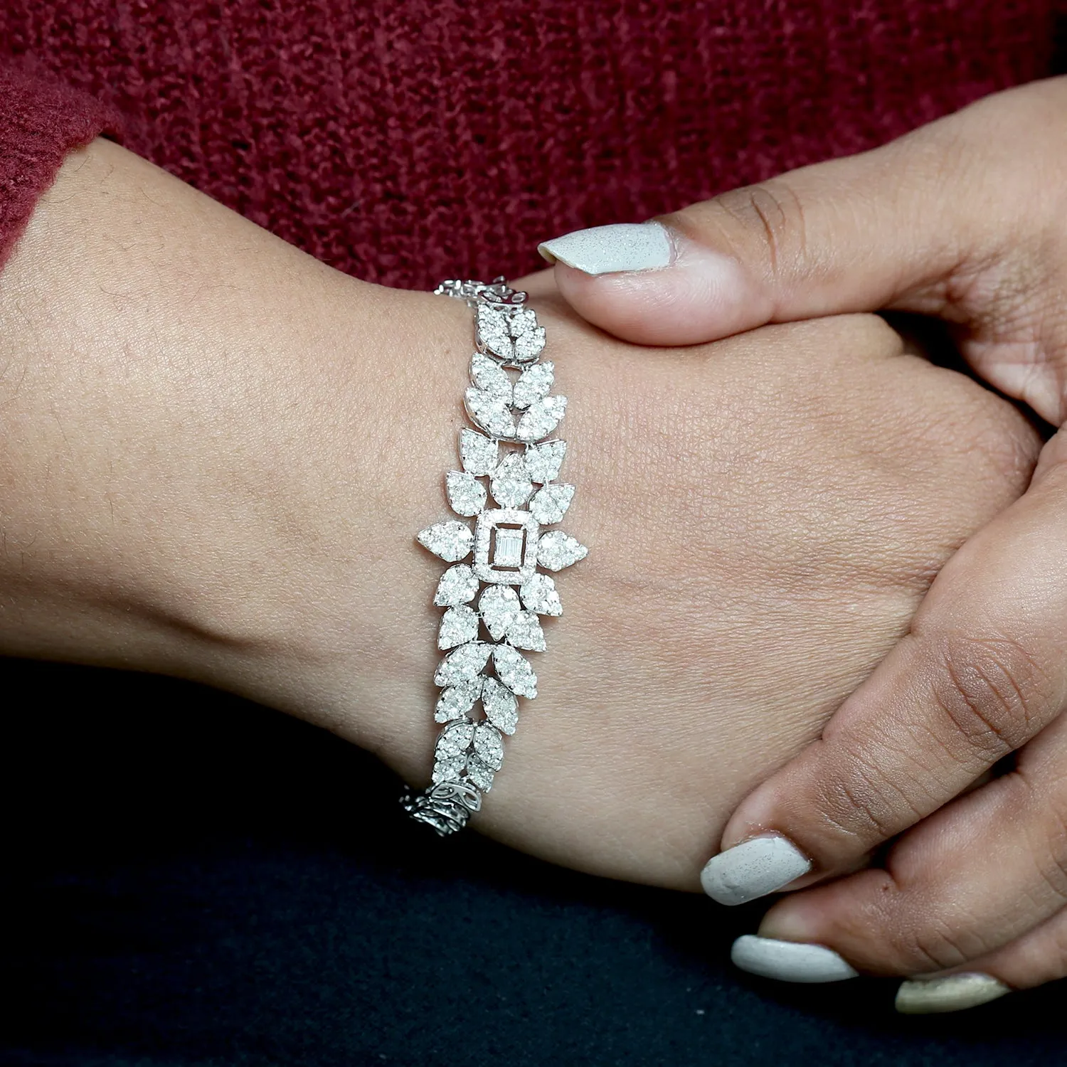 18K White Gold Studded Pave Natural Diamond Beautiful Fixed & Flexible Bracelet