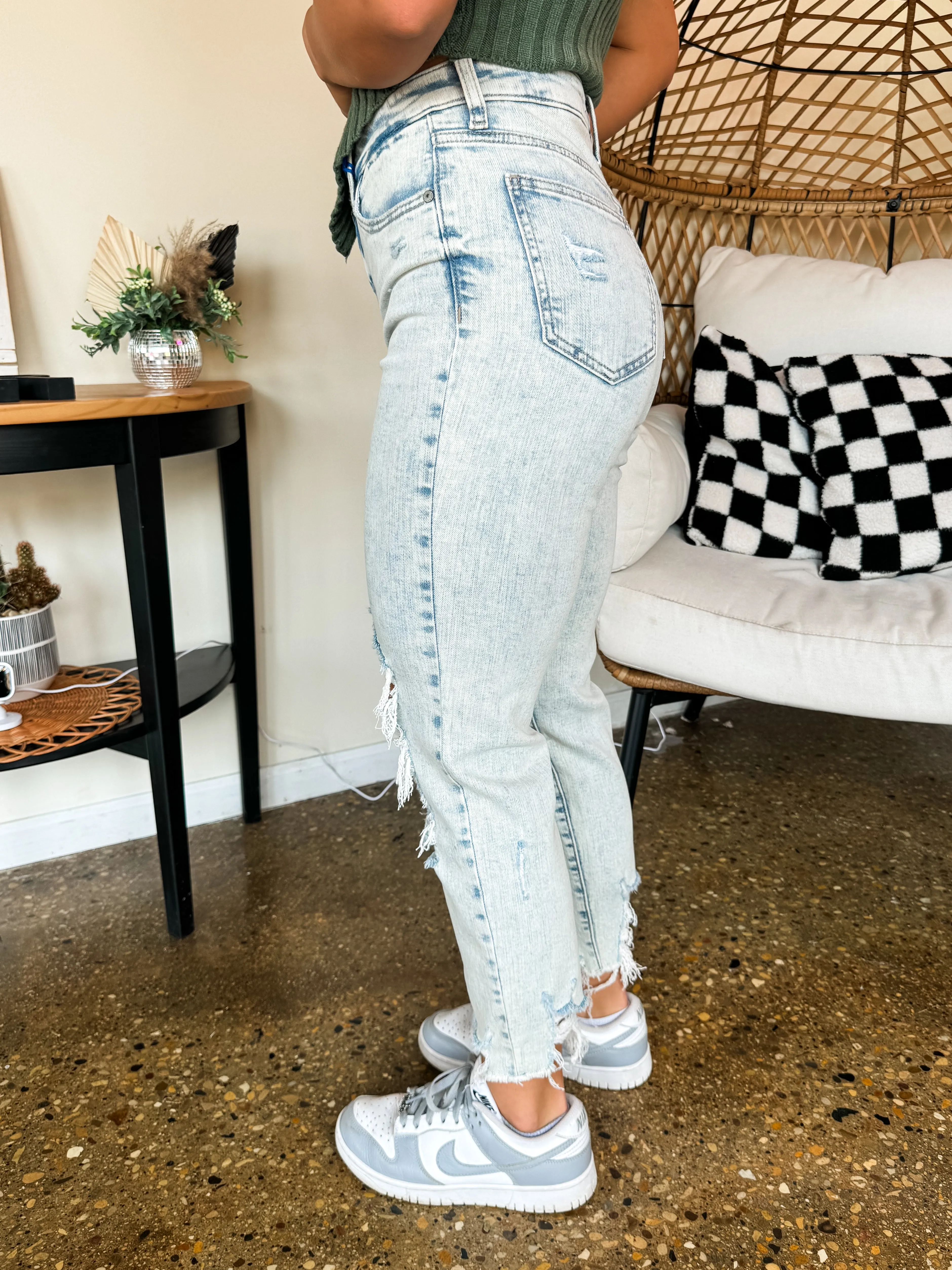 ASHER HIGH RISE MOM JEAN CROP