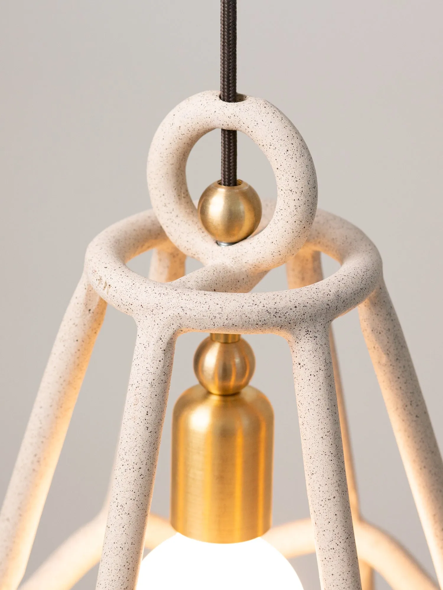 Bel Pendant, Sand