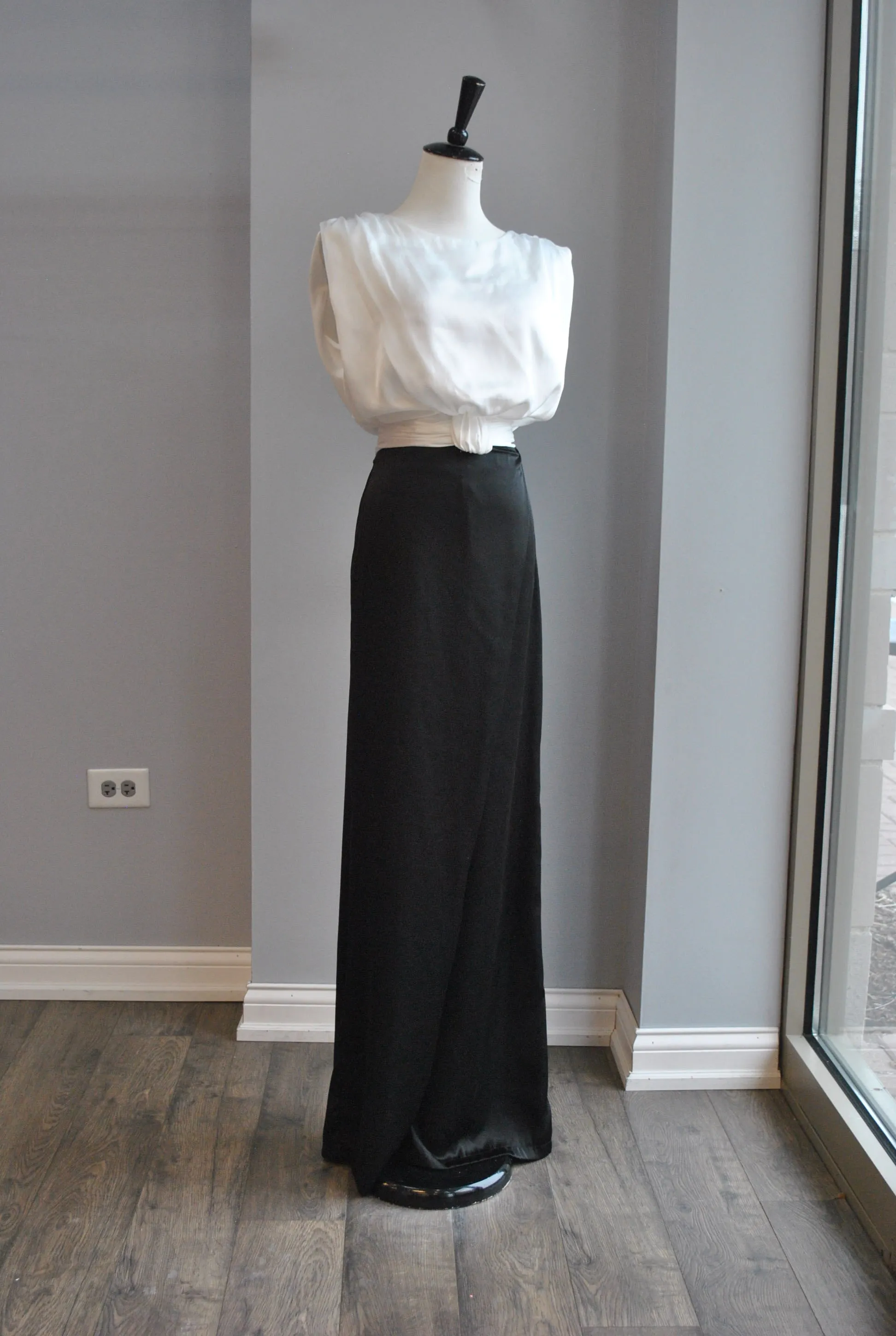 BLACK PALAZZO SILKY FLAIR HIGH WAISTED PANTS