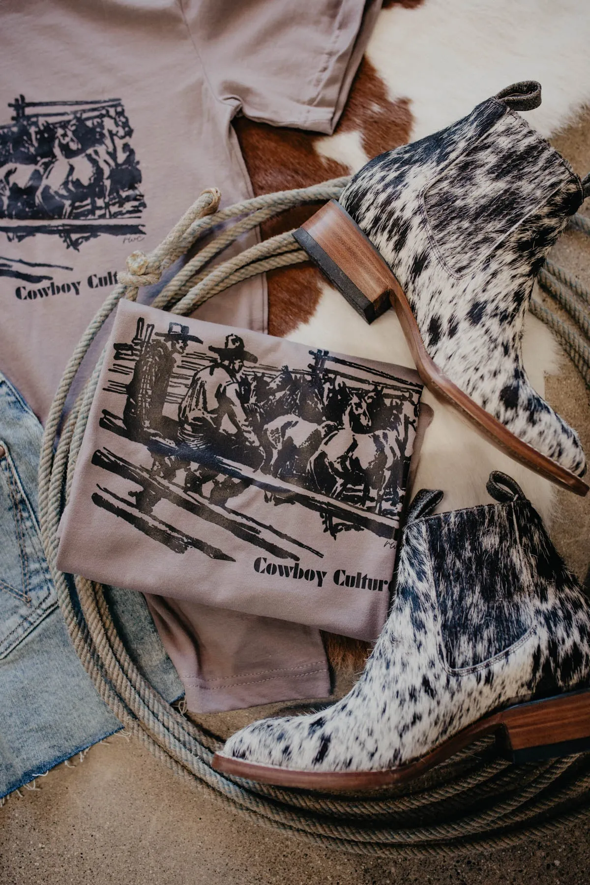 'Cowboy Culture' Unisex Graphic T (2 XXL - 2 XL)