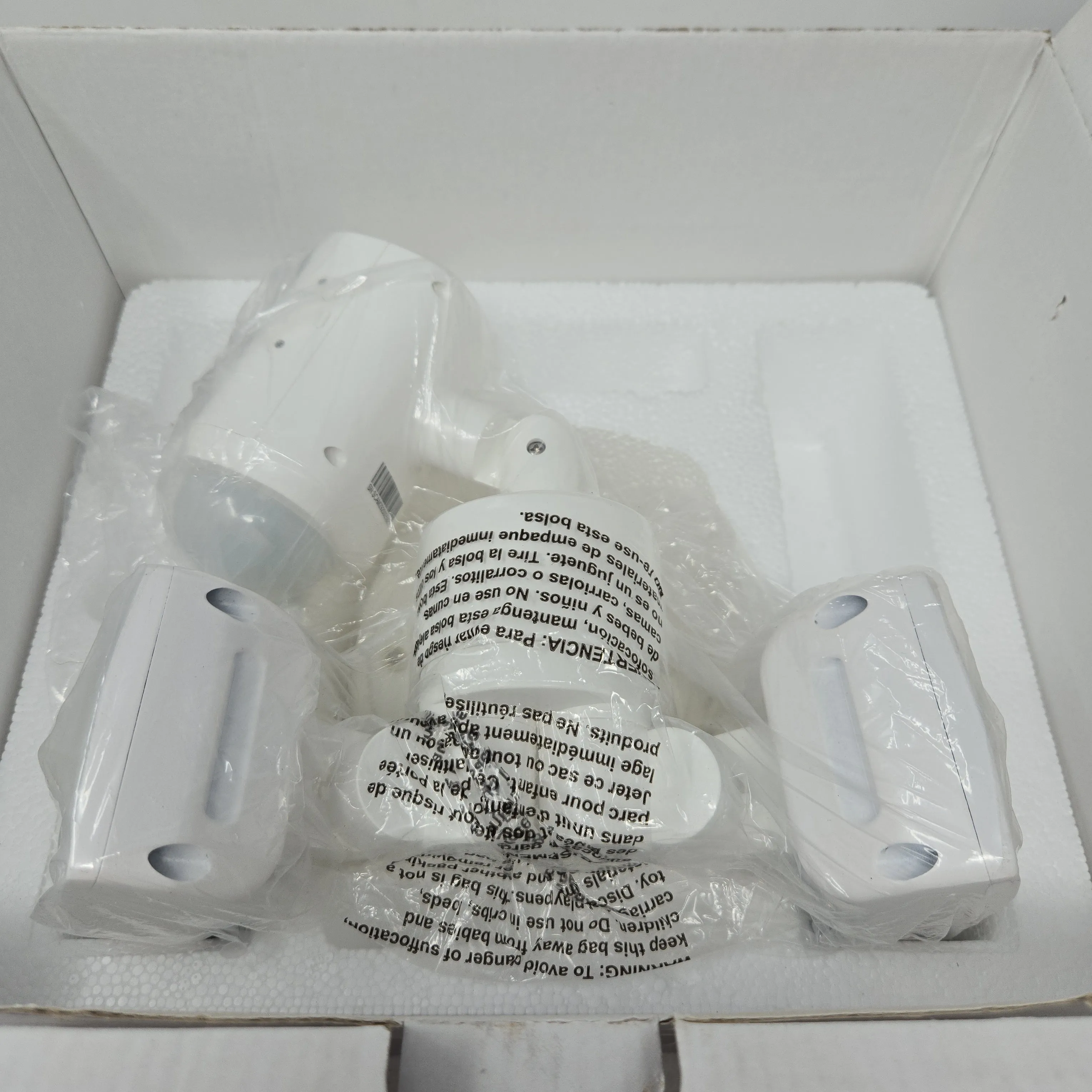 Feit Electric Flood Light Security Camera GC1