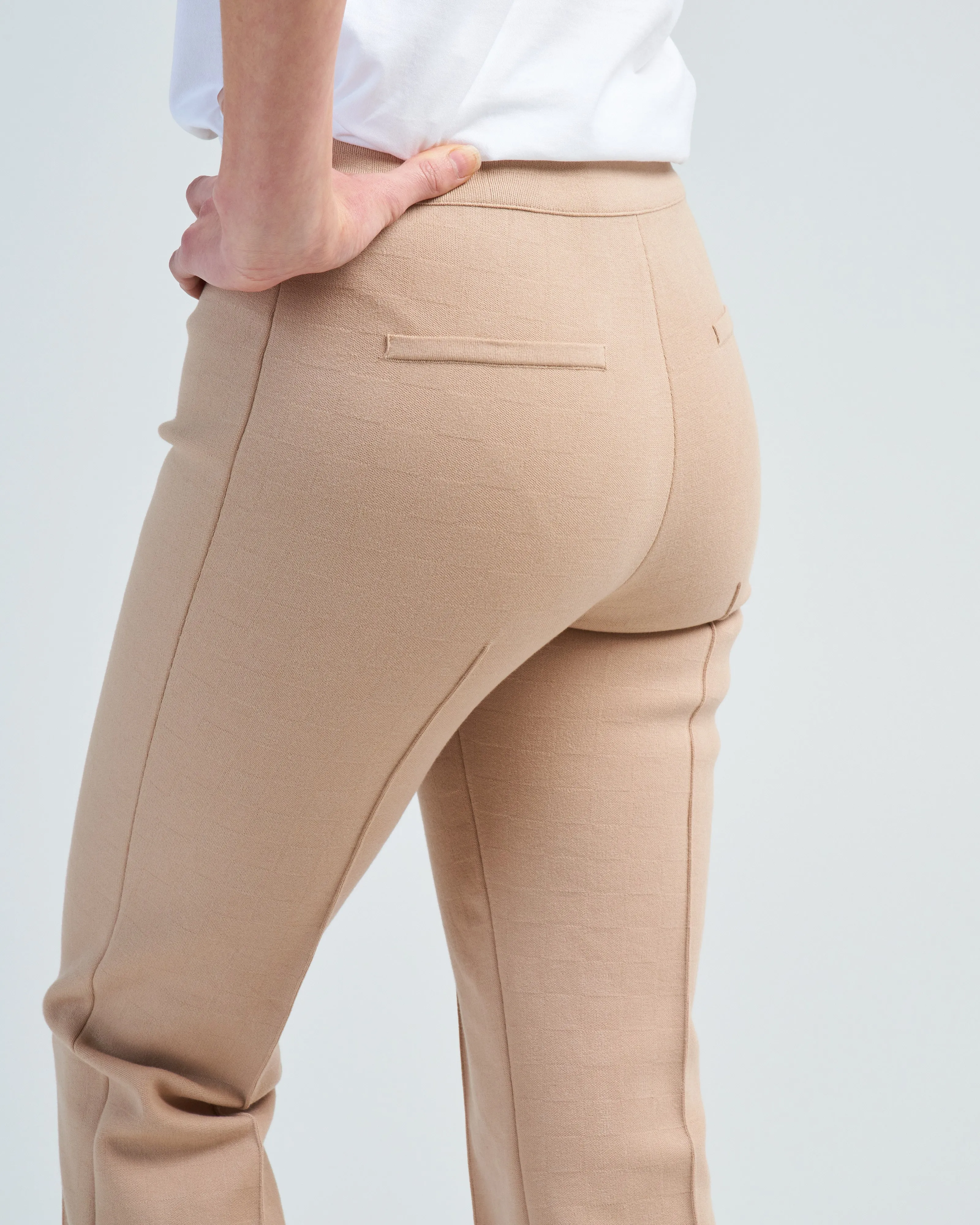 kick pant