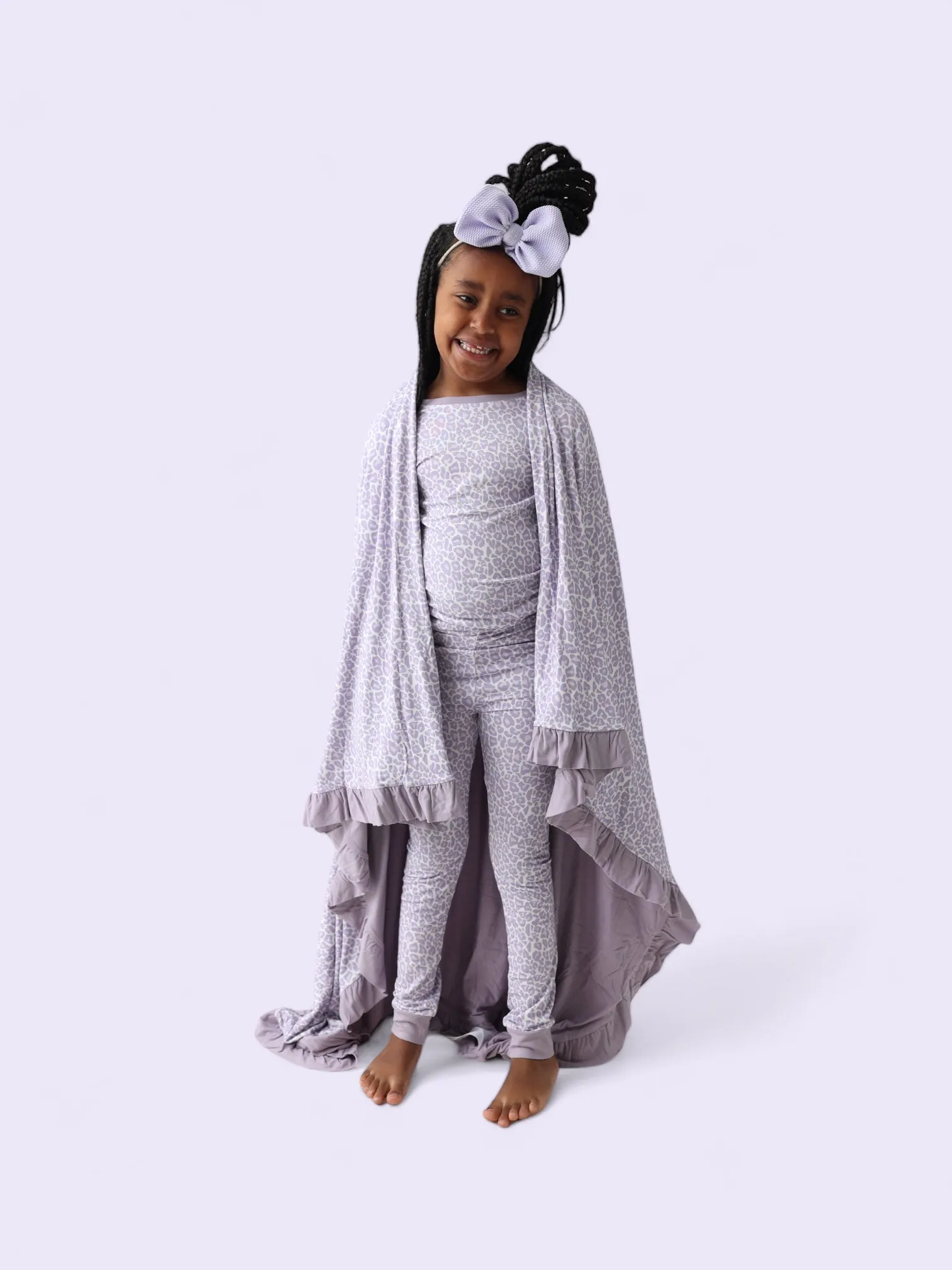 LAVENDER LEOPARD DREAM RUFFLE BLANKET
