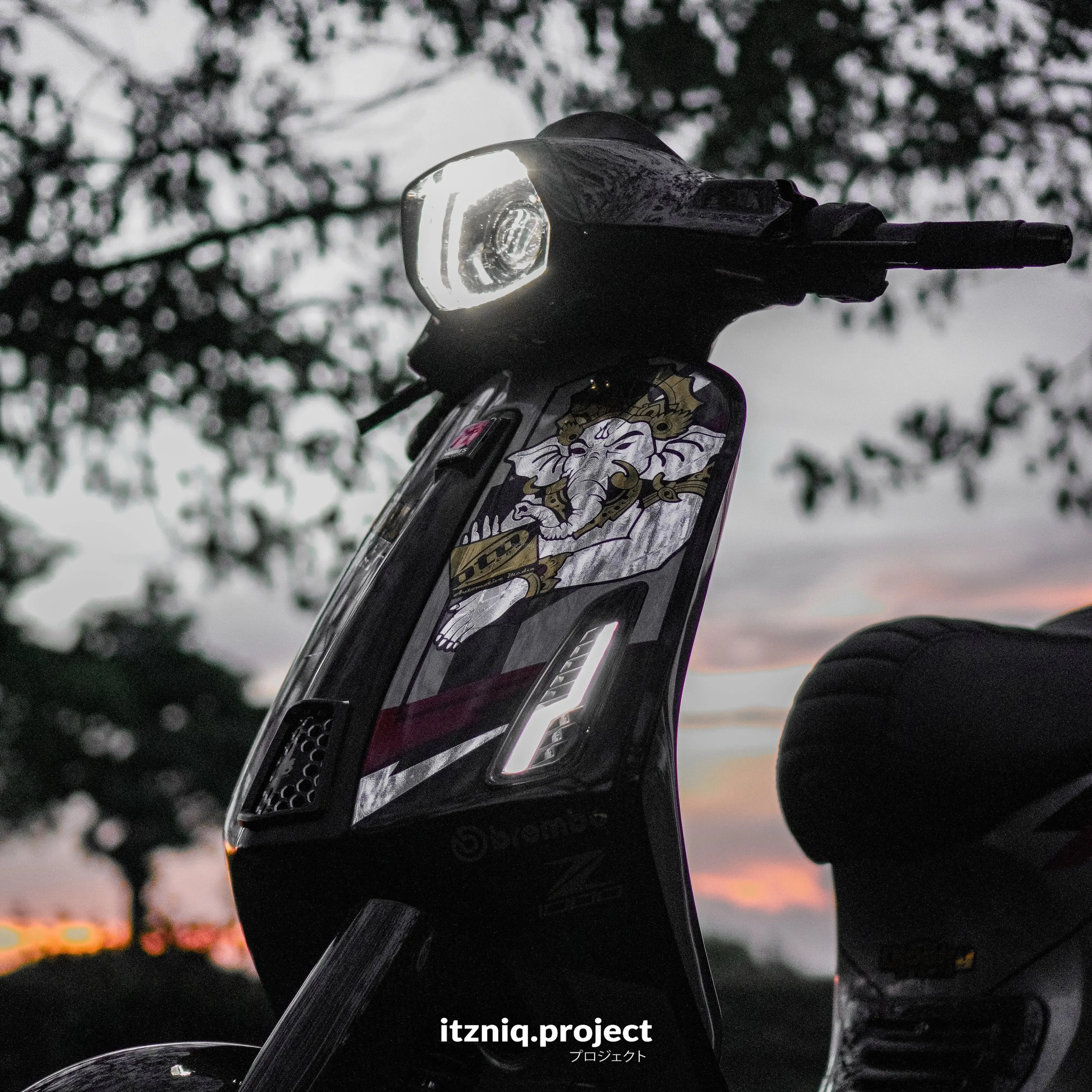 LED Headlight Projector | Vespa Sprint 50-150cc