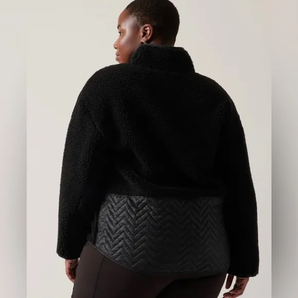 NWT! Athleta Women’s Black Cozy Snap Sherpa Sweatshirt - Multiple