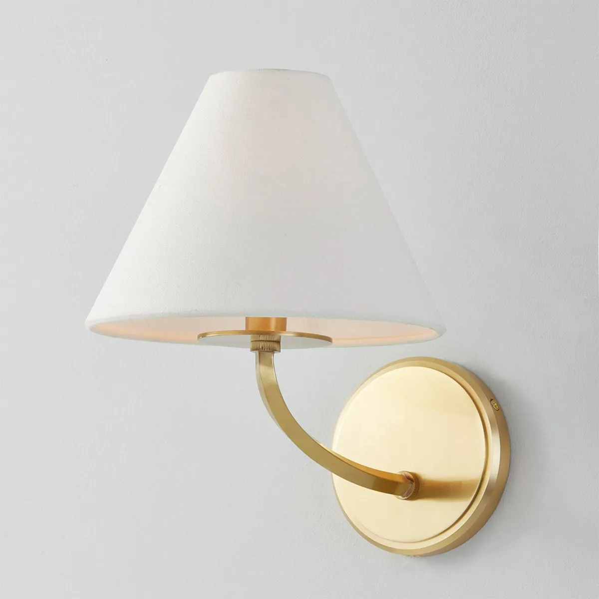 Stacey Sconce