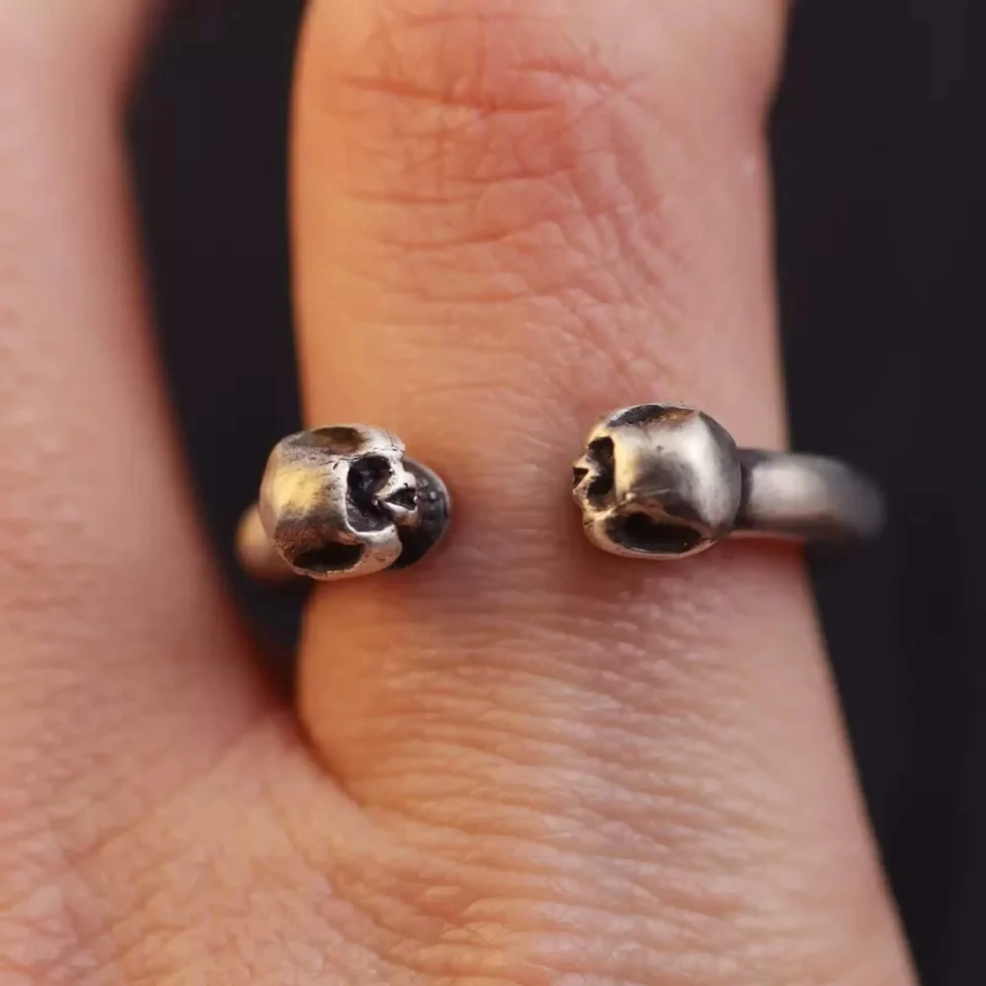 Stop Light Co SV 2 Skull Ring