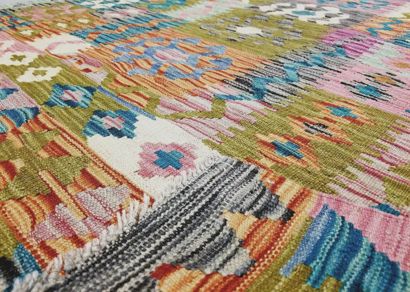 Vintage Afghan Maimana Kilim - 3'8" x 4'9"