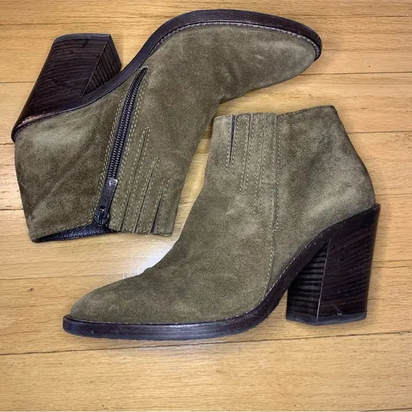 Women's Aquatalia Loren Bootie - Size 6 M