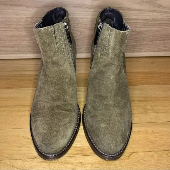 Women's Aquatalia Loren Bootie - Size 6 M
