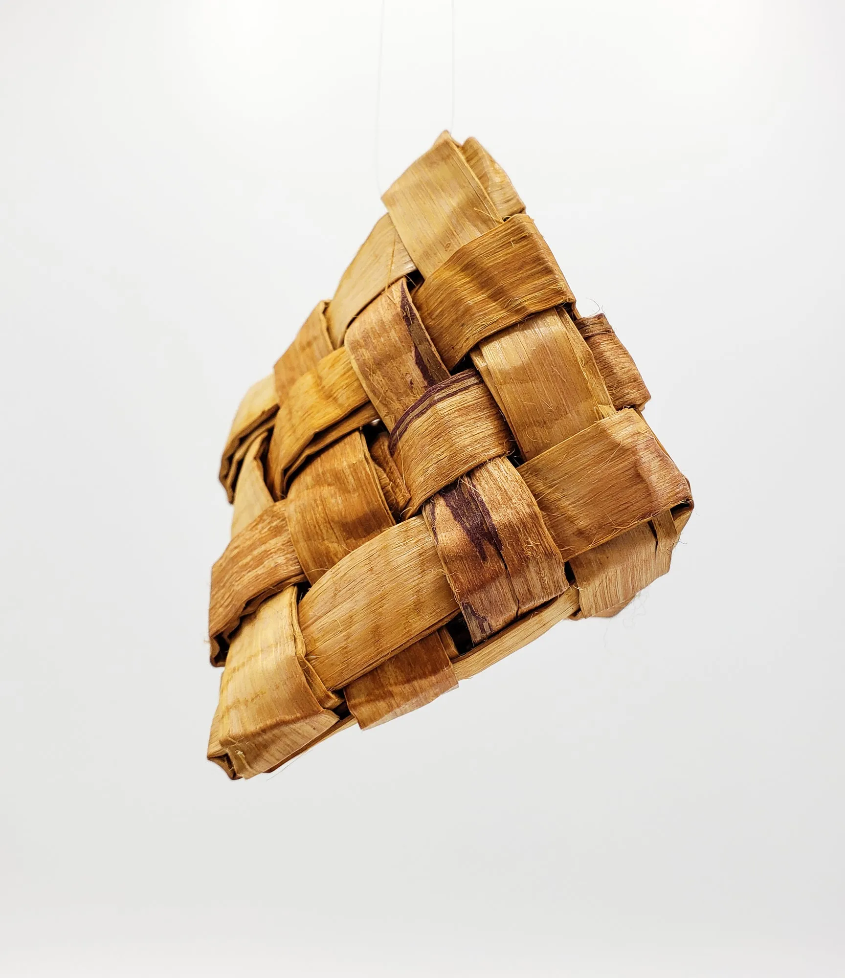Woven Triangle Ornament 40