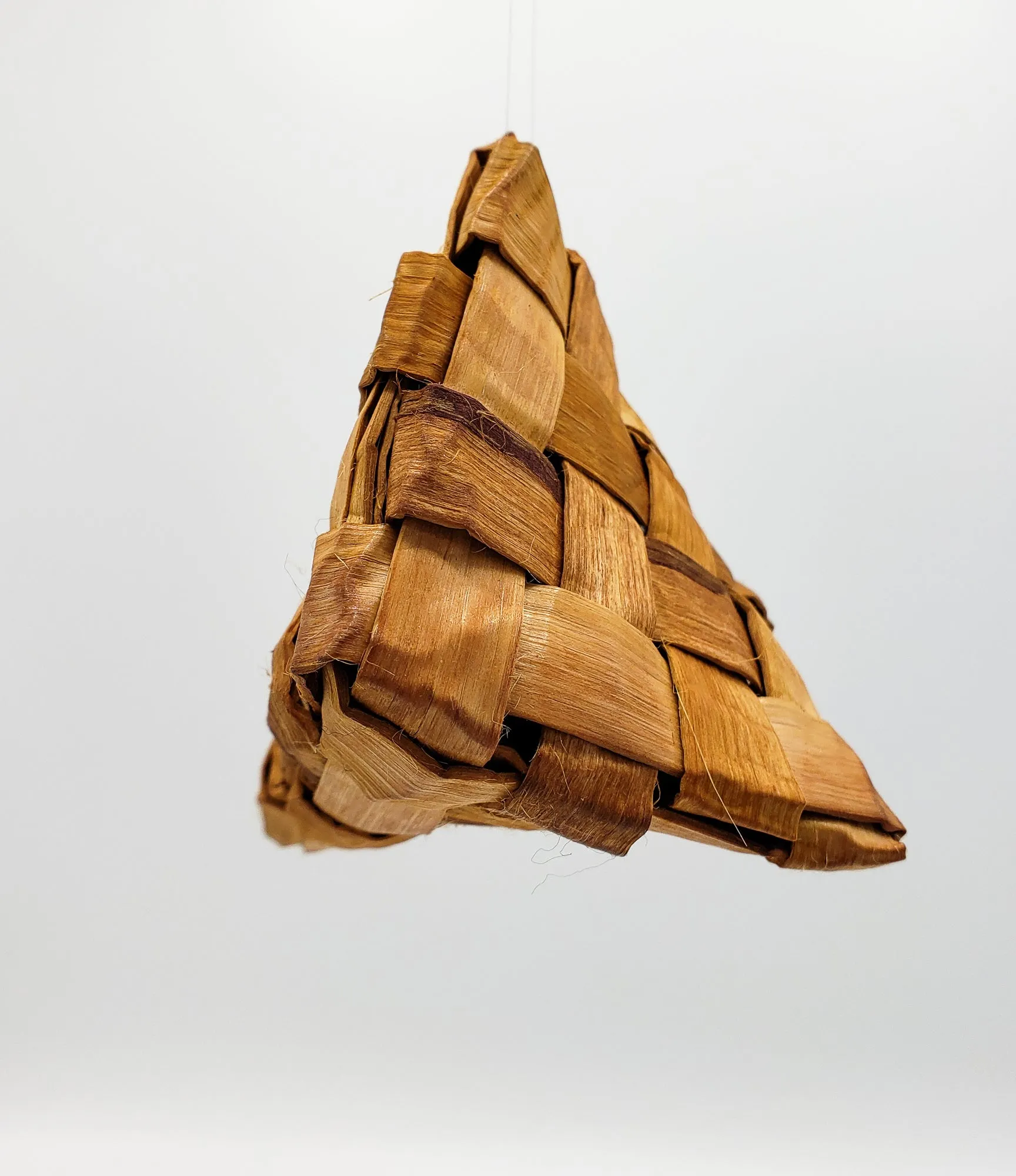 Woven Triangle Ornament 40